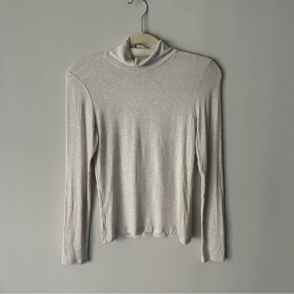 Aritzia Wilfred Free Mockneck‎ Pullover Long Sleeve Lounge in Oatmeal Medium - Picture 2 of 7